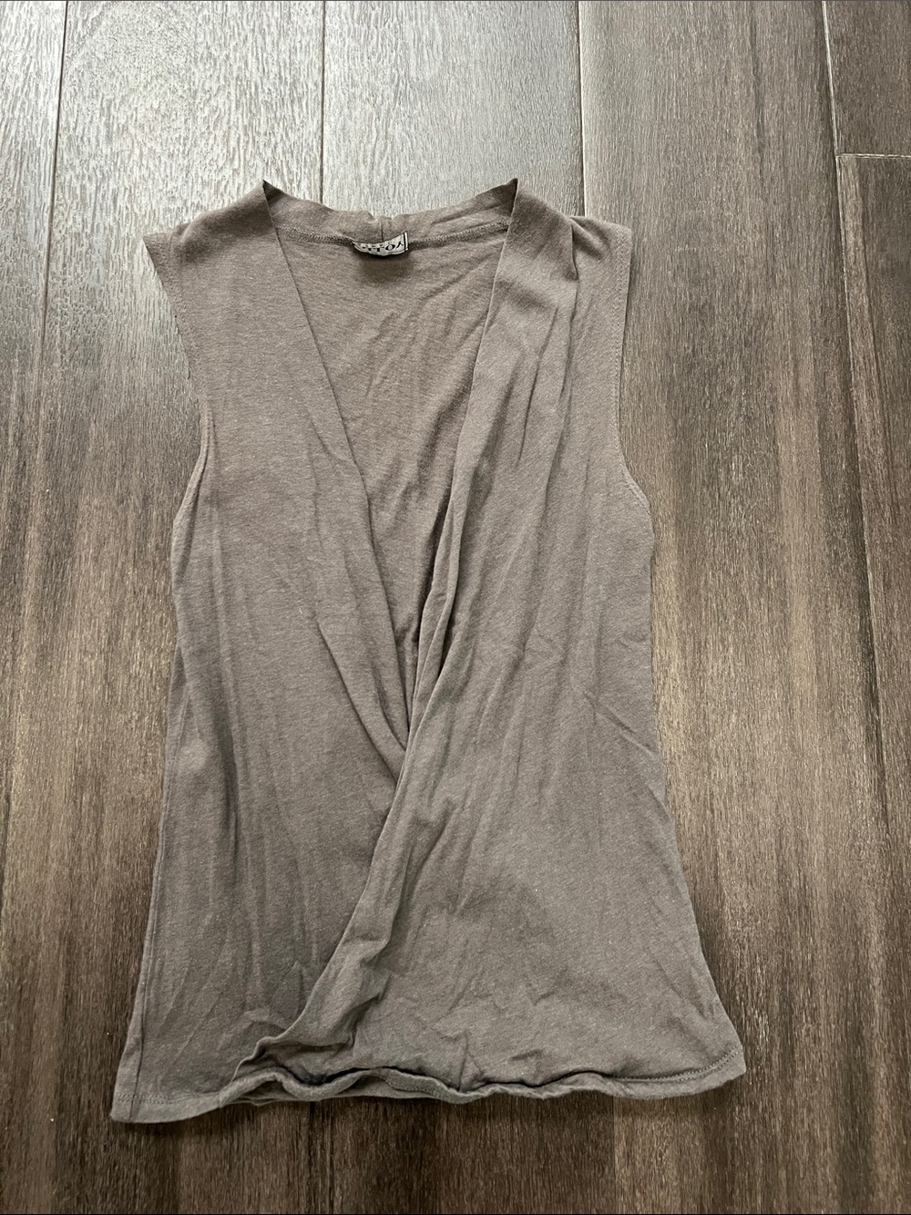 ALLOY Sleeveless Draped Wrap-Front Top in Taupe Gray